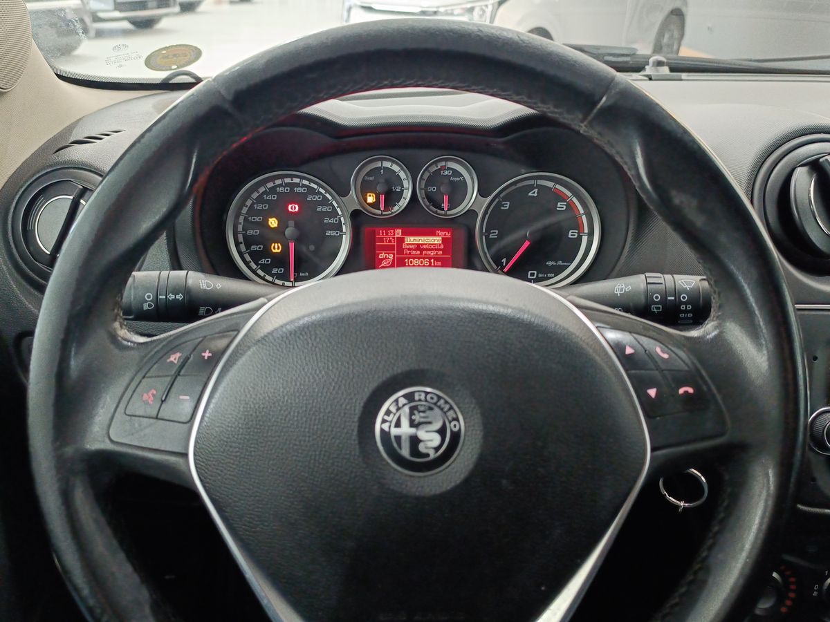 FL778DD_19.jpg